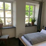 شقة Stiftsherrenhaus Münstermaifeld