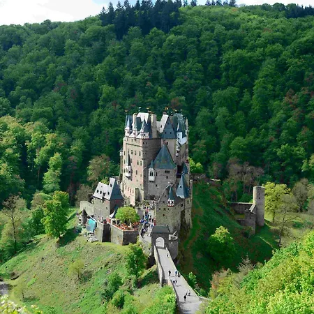 Stiftsherrenhaus *