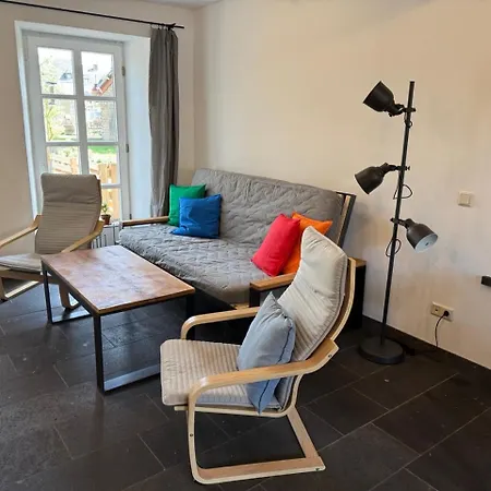 Stiftsherrenhaus * Münstermaifeld