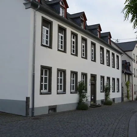 Stiftsherrenhaus Apartment