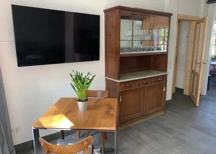 Stiftsherrenhaus * Münstermaifeld